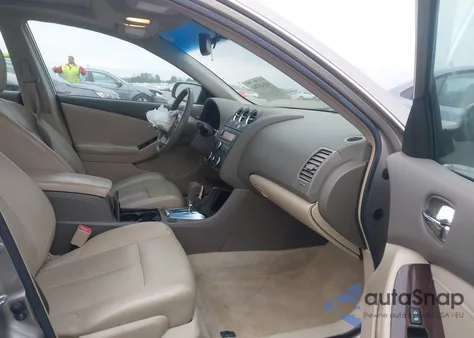 2011 Nissan Altima 2.5 S z USA, uszkodzony, nr VIN 1N4AL2AP1BC109903